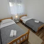 Gloria Appartement *